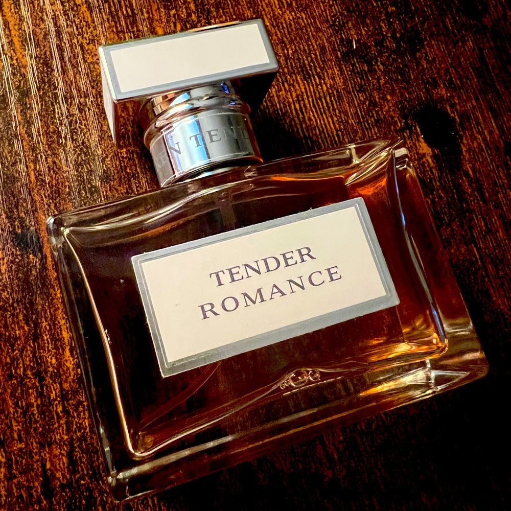 Discontinued Ralph Lauren Tender Romance 1.7oz